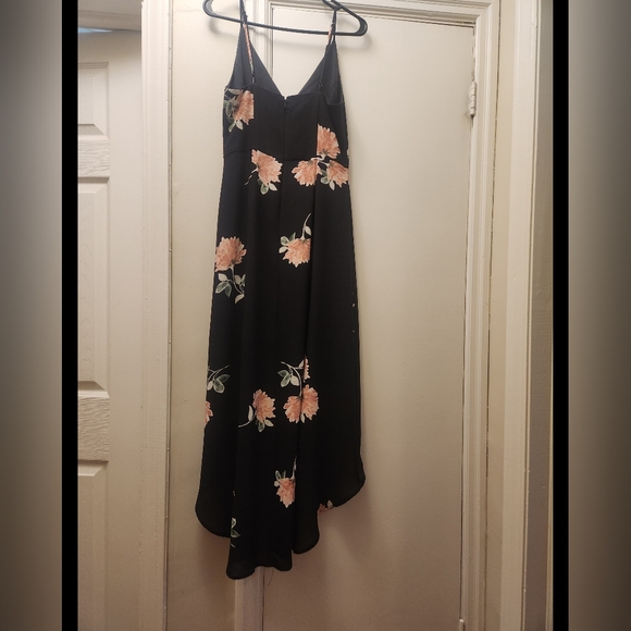 Dynamite high-low floral dress - Picture 2 of 7